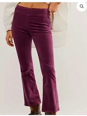 New Free People In My Feelings Velvet Cropped Slim Flare Pants In Fig Jam Sz M